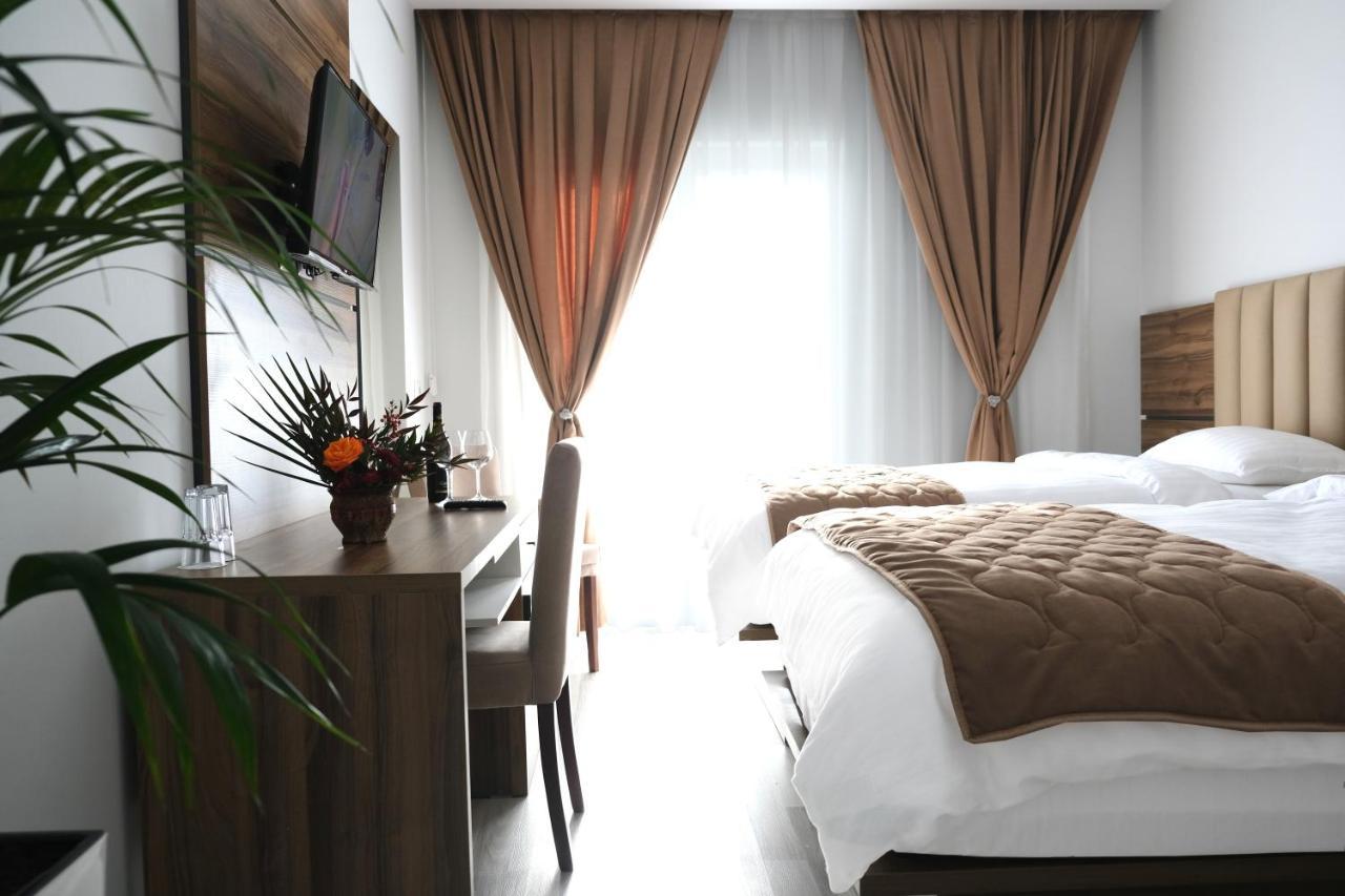 Gardenland Resort Bushat 外观 照片