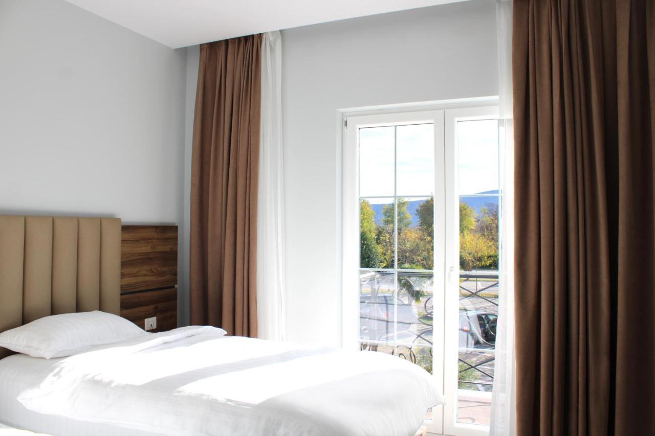 Gardenland Resort Bushat 外观 照片