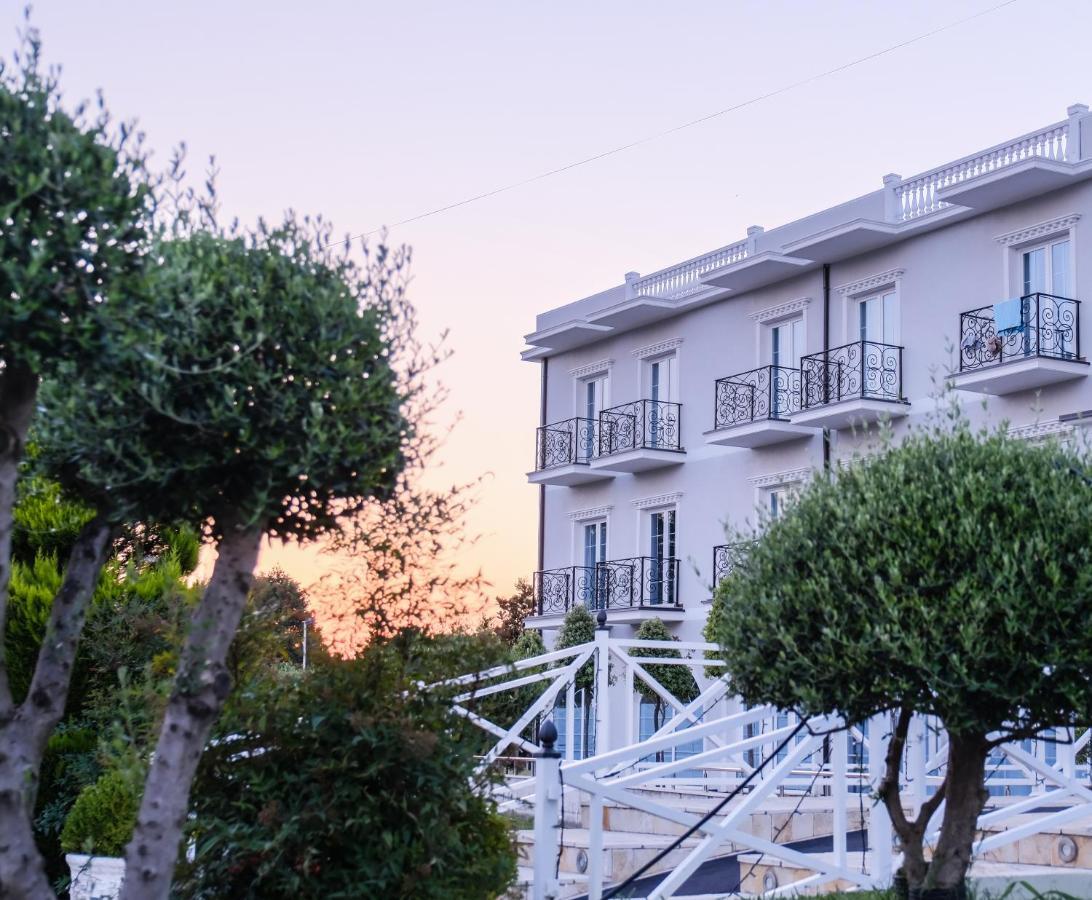 Gardenland Resort Bushat 外观 照片