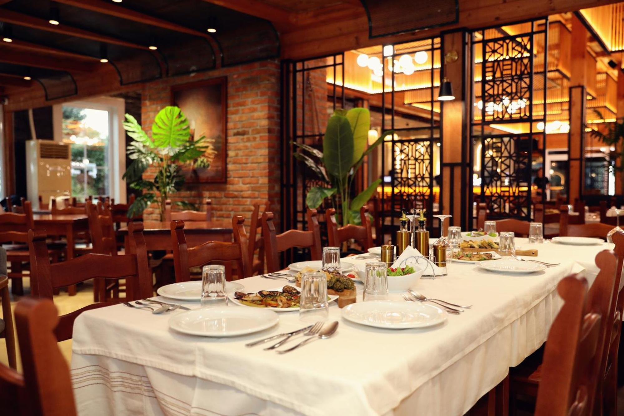 Gardenland Resort Bushat 外观 照片