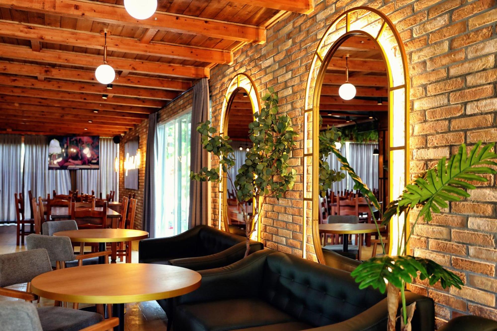 Gardenland Resort Bushat 外观 照片