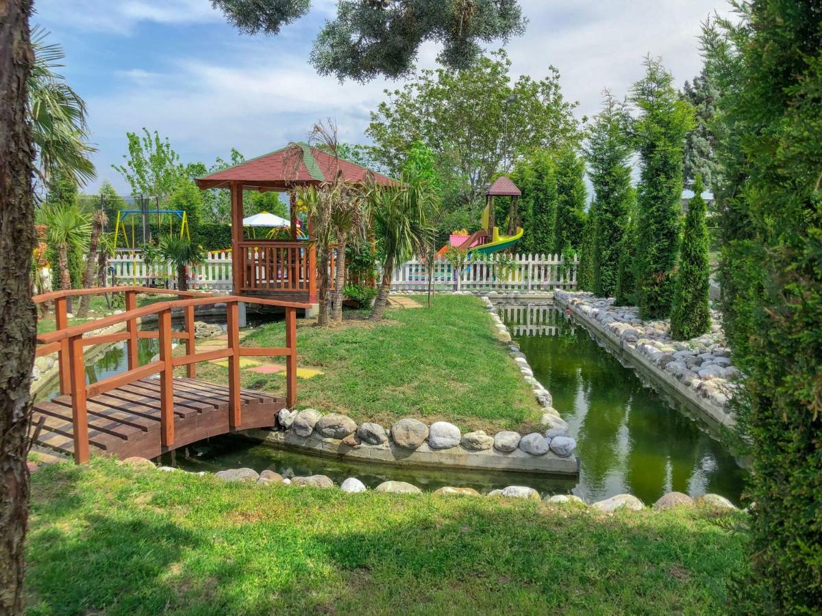 Gardenland Resort Bushat 外观 照片